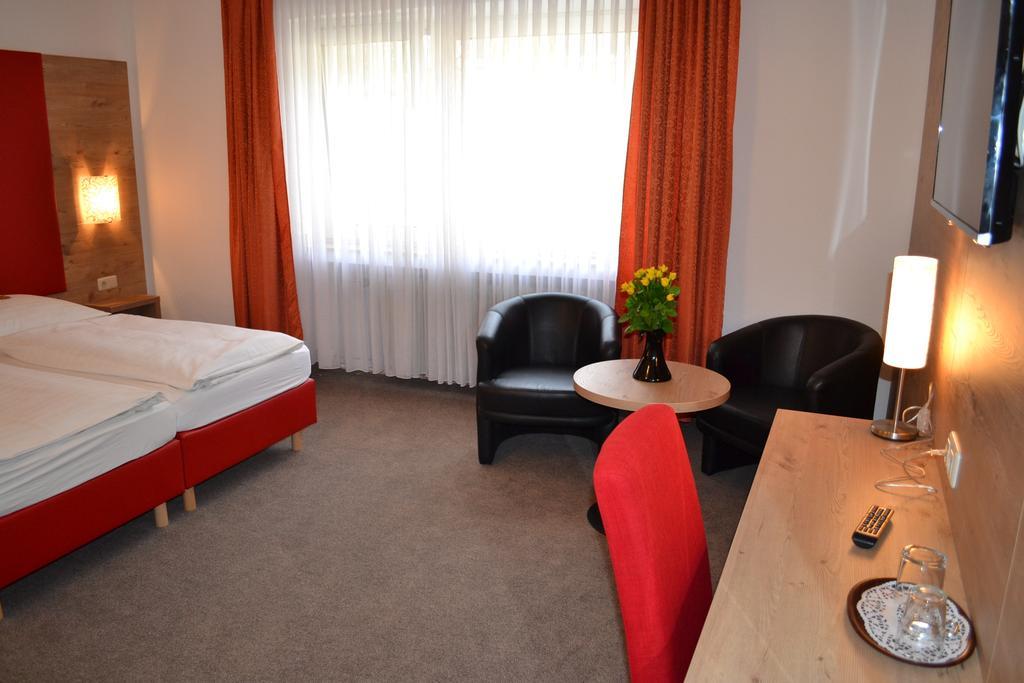 Hotel Minerva Garni Dusseldorf Exterior photo