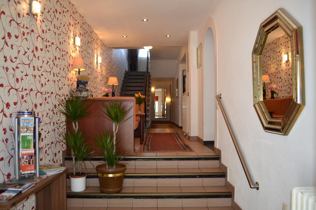 Hotel Minerva Garni Dusseldorf Exterior photo